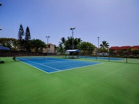 Kona Surf & Racquet Club