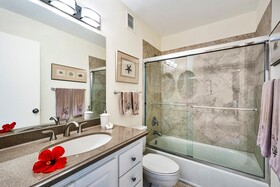 Kona Surf & Racquet Club