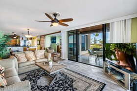 Kona Surf & Racquet Club