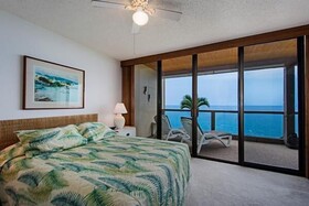 Kona Surf & Racquet Club