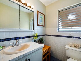 Kona Surf & Racquet Club