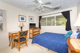 Kona Surf & Racquet Club