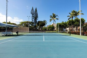 Kona Surf & Racquet Club