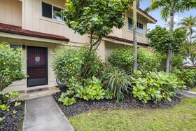 Kona Surf & Racquet Club