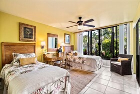 Kona Surf & Racquet Club