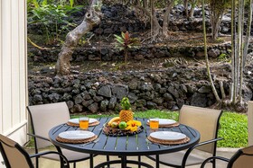 Kona Surf & Racquet Club