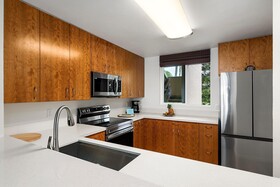 Kona Surf & Racquet Club