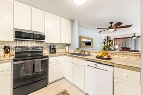 Kona Surf & Racquet Club