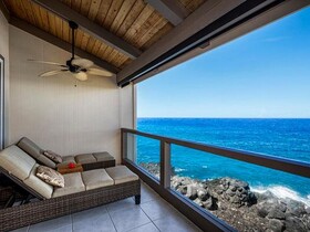 Kona Surf & Racquet Club