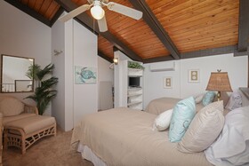 Kona Surf & Racquet Club