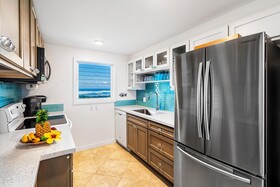 Kona Surf & Racquet Club