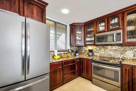 Kona Surf & Racquet Club