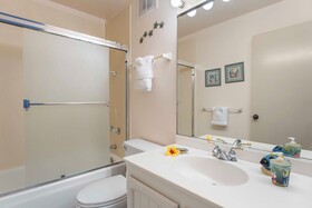 Kona Surf & Racquet Club