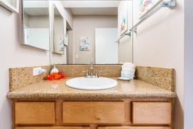 Kahana Manor by Redawning