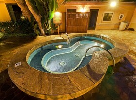 Mahana at Ka'anapali by AEI