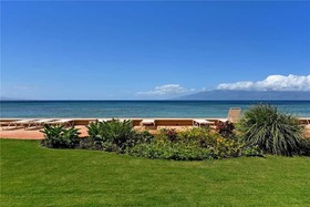 Makani Sands by RedAwning