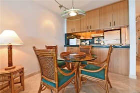 Makani Sands by RedAwning