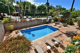 Makani Sands by RedAwning