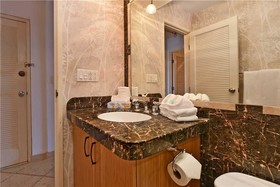 Makani Sands by RedAwning