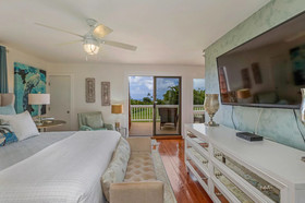 Hokulani Villa by RedAwning