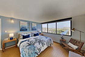 Waikiki Monarch Hotel