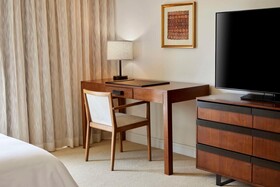 Ka La'i Waikiki Beach, LXR Hotels & Resorts
