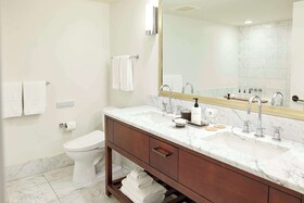 Ka La'i Waikiki Beach, LXR Hotels & Resorts