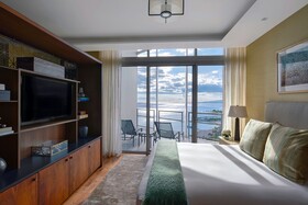 Ka La'i Waikiki Beach, LXR Hotels & Resorts