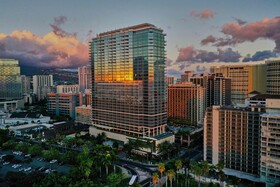 Ka La'i Waikiki Beach, LXR Hotels & Resorts
