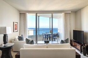 Ka La'i Waikiki Beach, LXR Hotels & Resorts