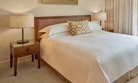 Ka La'i Waikiki Beach, LXR Hotels & Resorts