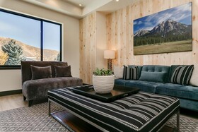 Silver Creek Hotel