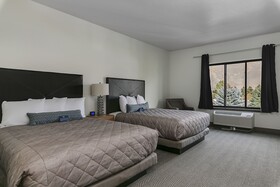 Silver Creek Hotel