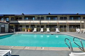 Airport Inn
