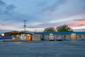 Budget Inn