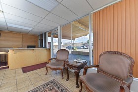 Budget Inn