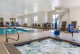 Comfort Inn & Suites