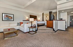 Hotel 43