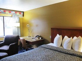 Howard Johnson by Wyndham Boise