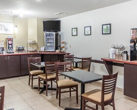 Rodeway Inn Airport