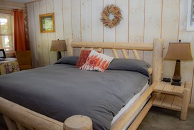 Bonners Ferry Log Inn