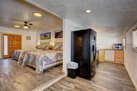 Alpine Lodge and RV Motel