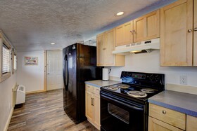 Alpine Lodge and RV Motel