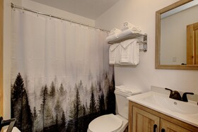 Alpine Lodge and RV Motel