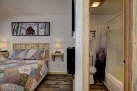 Alpine Lodge and RV Motel