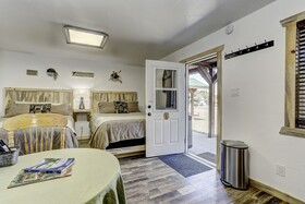 Cascade Lake Inn