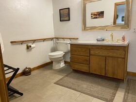 Cascade Lake Inn