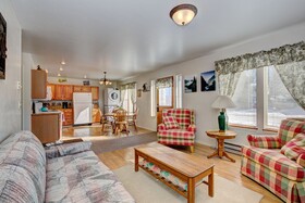 Cascade Lake Inn