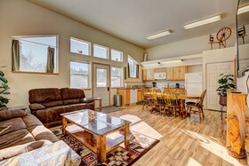 Cascade Lake Inn