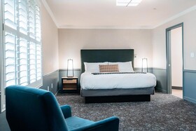 Hotel NoBo Cascade, Tapestry Collection by Hilton